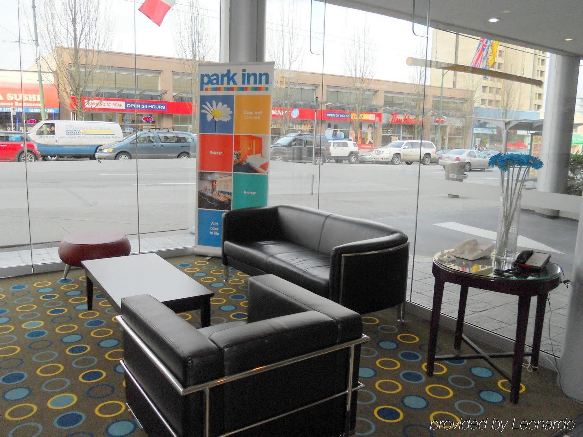 Park Inn & Suites By Radisson Ванкувър Екстериор снимка