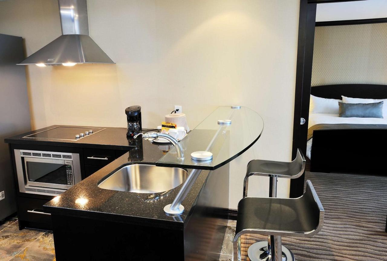 Park Inn & Suites By Radisson Ванкувър Екстериор снимка